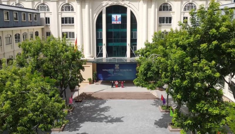 Trường Tiểu học Nguyễn Siêu nổi bật với không gian học tập thoáng mát