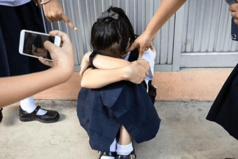 Bạo lực học đường ảnh hưởng nghiêm trọng đến học sinh và cần sự phối hợp toàn diện để giải quyết